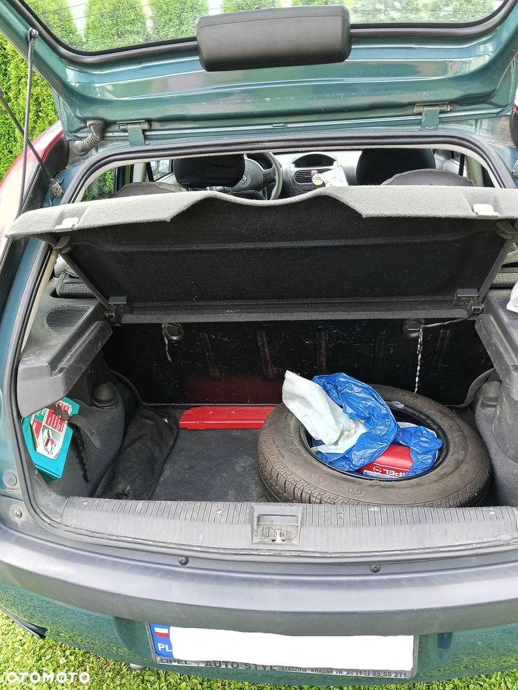 Opel Corsa - 4
