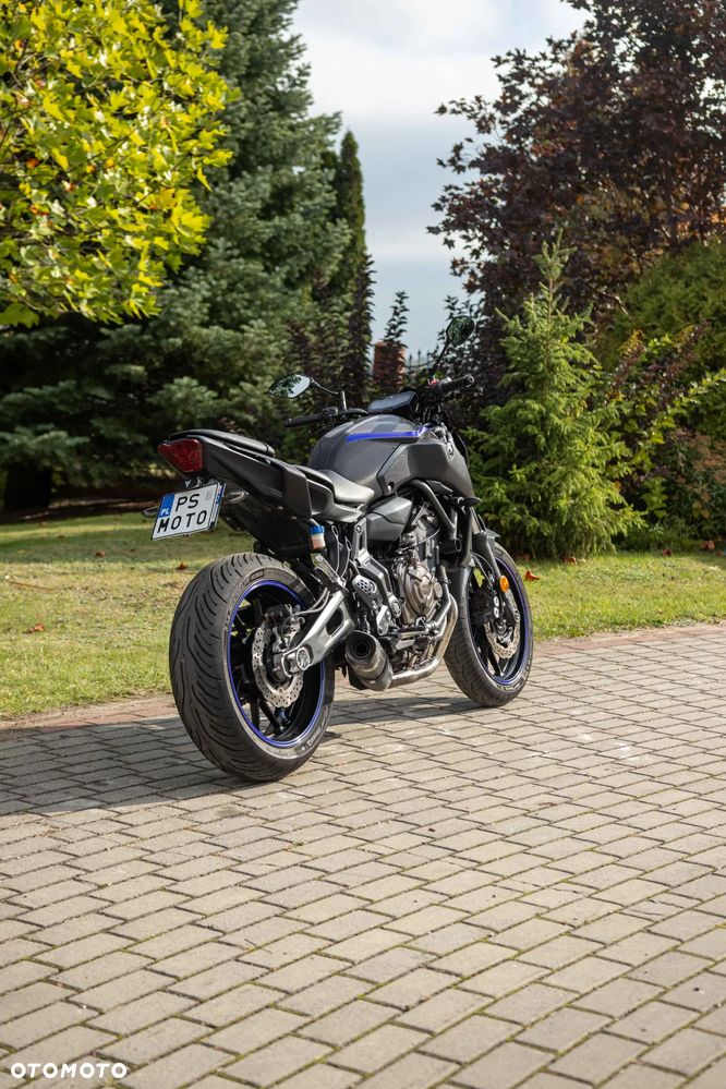Yamaha MT - 4
