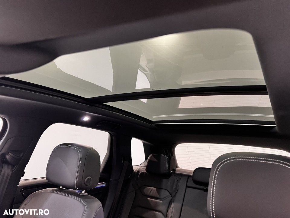 Volkswagen Touareg - 14