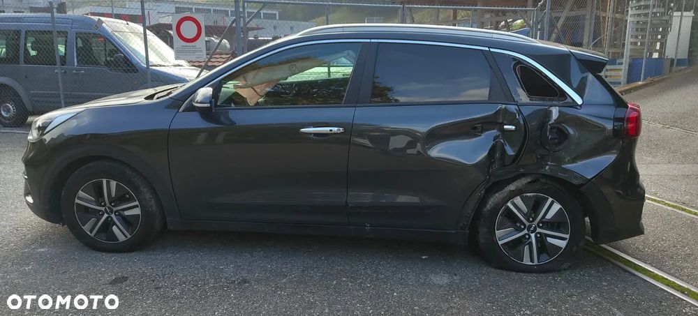 Kia Niro 1.6 GDI Hybrid Business Line - 4