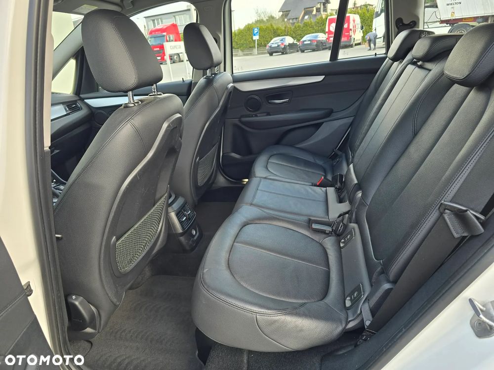 BMW Seria 2 218d GT M Sport - 27