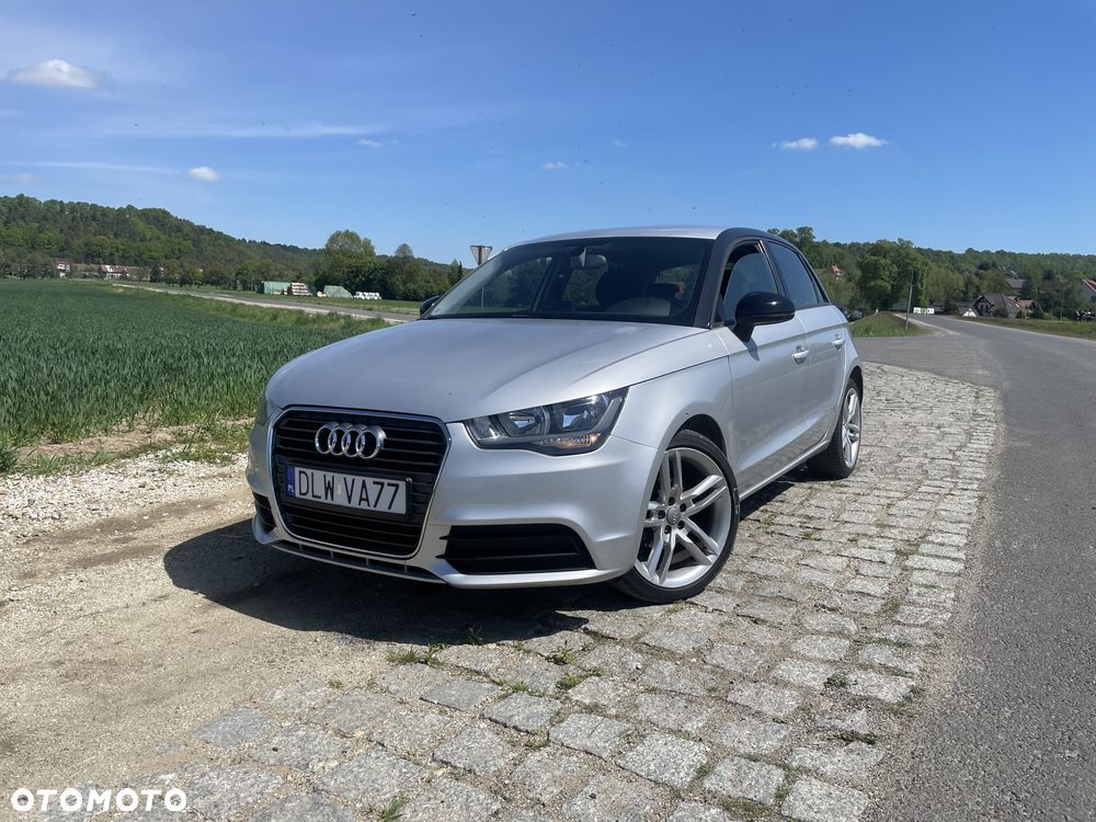 Audi A1 Sportback 1.6 TDI Ambition S tronic - 1