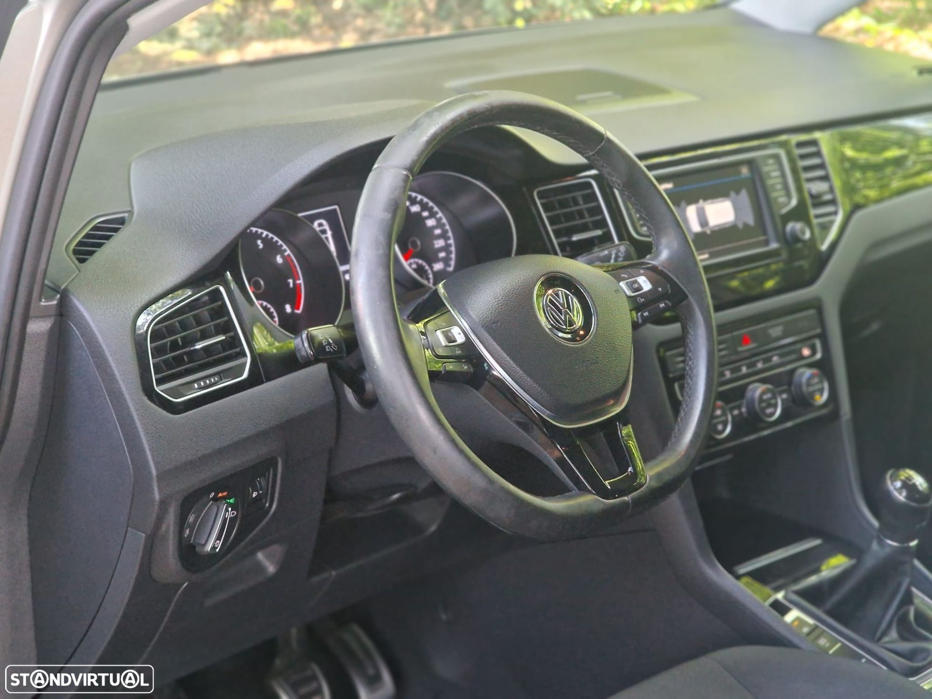 VW Golf Sportsvan - 53
