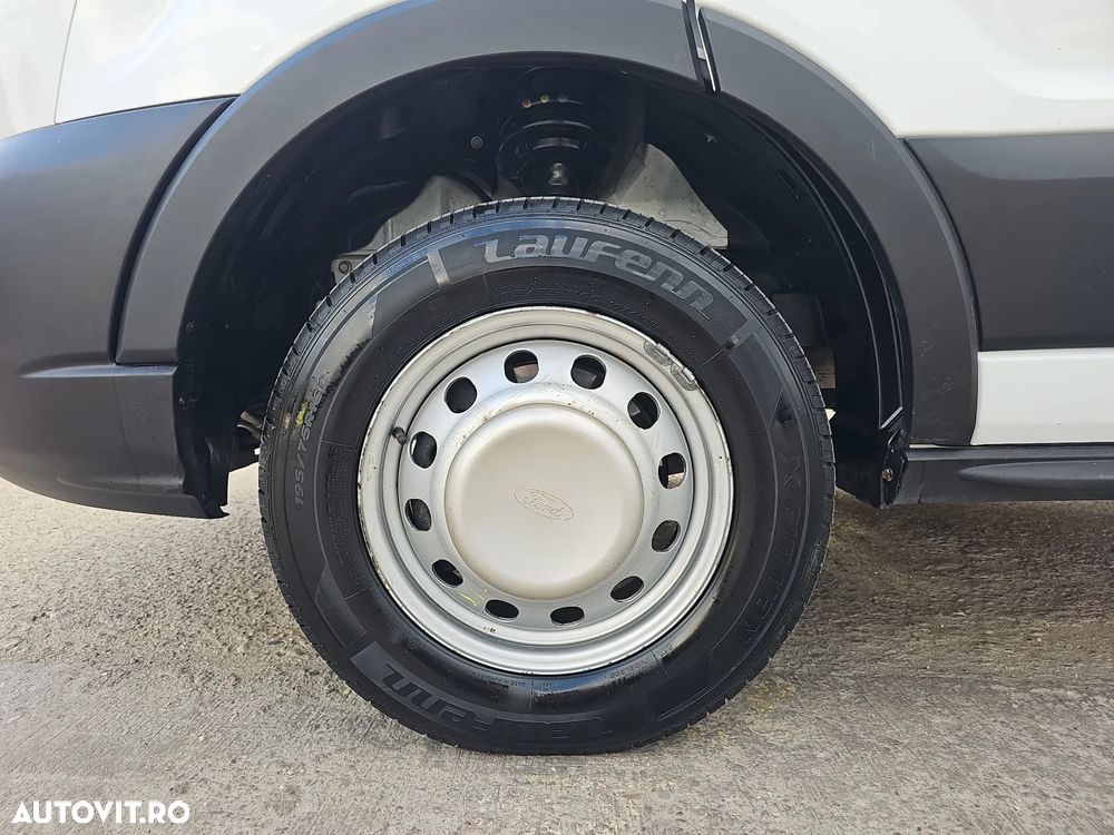 Ford Transit - 12