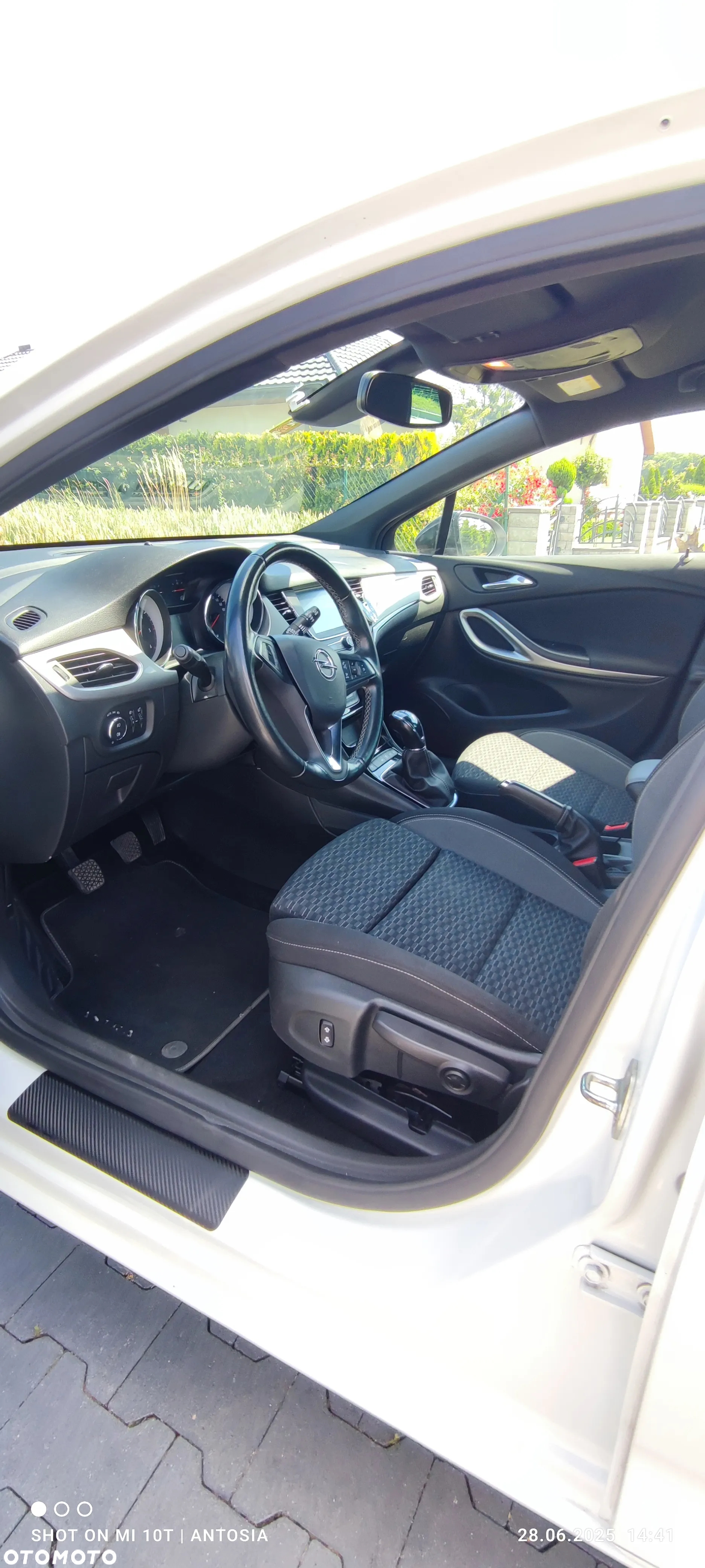 Opel Astra 1.5 D Start/Stop Business Elegance - 14