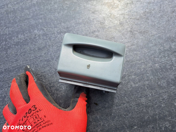 IVECO DAILY IV 06-12 CUP HOLDER POJEMNIK NA KUBKI LEWY 3802683