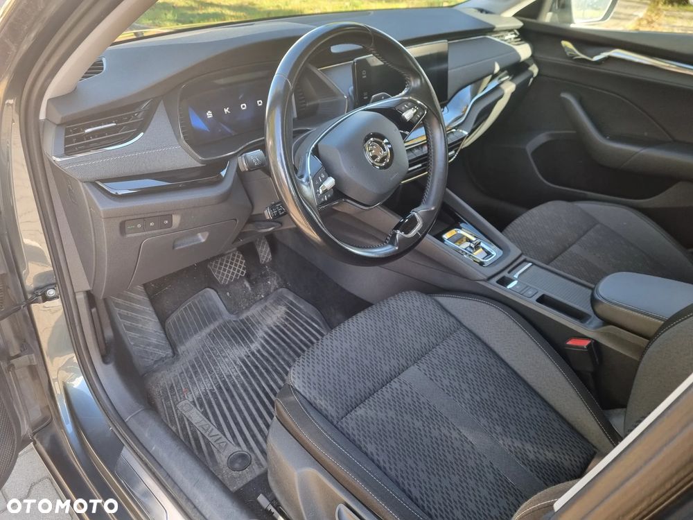 Skoda Octavia 2.0 TDI Style DSG - 24