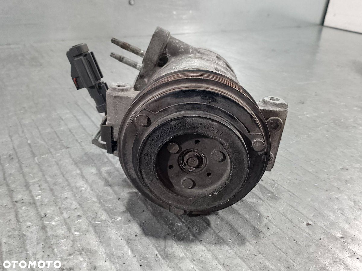 POMPA, SPRĘŻARKA KLIMATYZACJI JEEP WRANGLER 55111401AE 2.8 CRD - 4