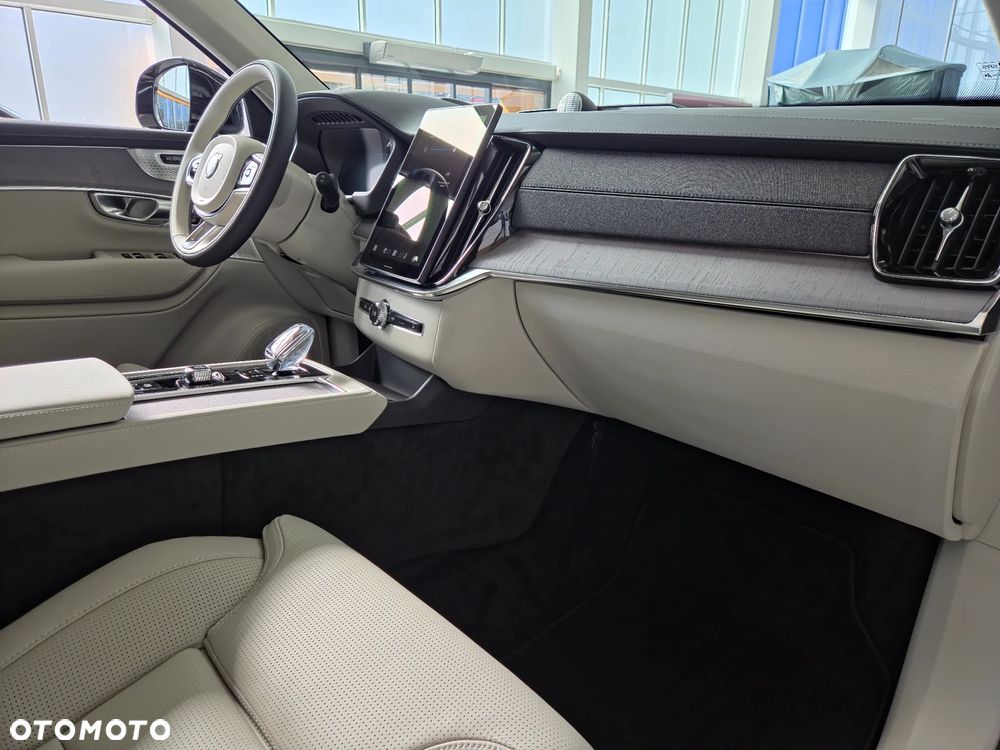 Volvo XC 90 T8 AWD Plug-In Hybrid Ultra Bright 7os - 11