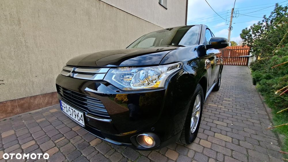Mitsubishi Outlander 2.0 2WD Inform - 2