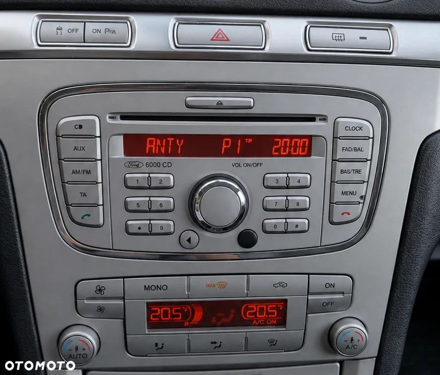 Ford S-Max 2.0 TDCi Titanium - 11