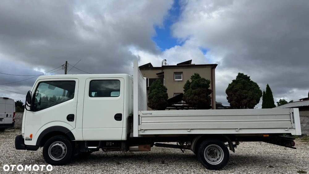 Nissan CABSTAR - 12