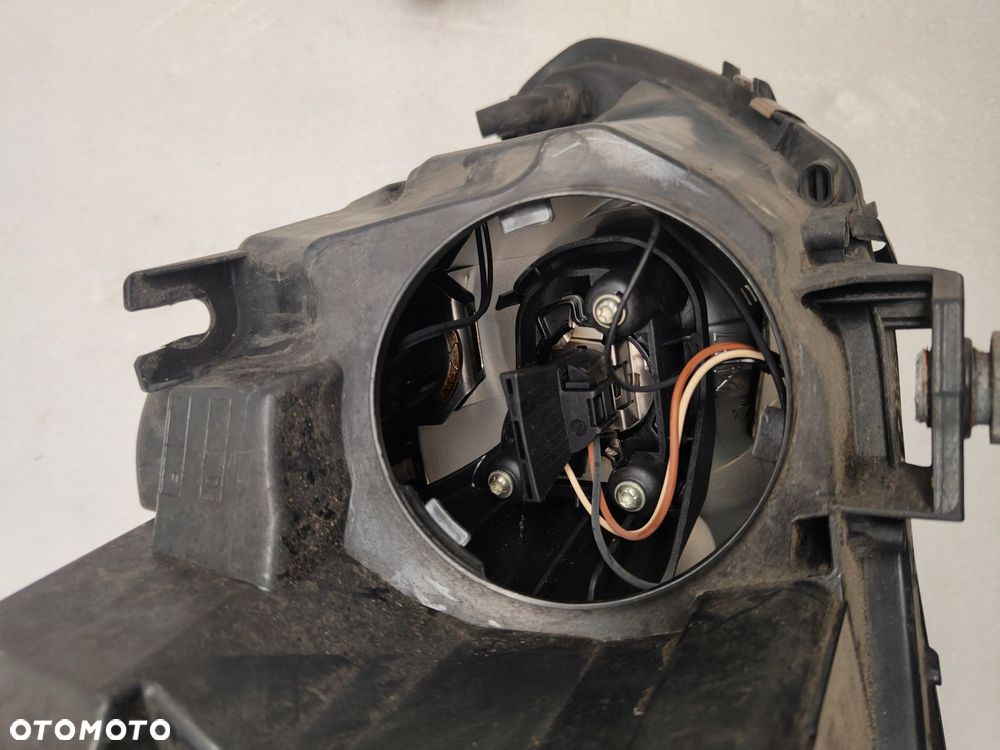 bmw 5 e60 lift zw lampa prawy przód 7177728 - 10