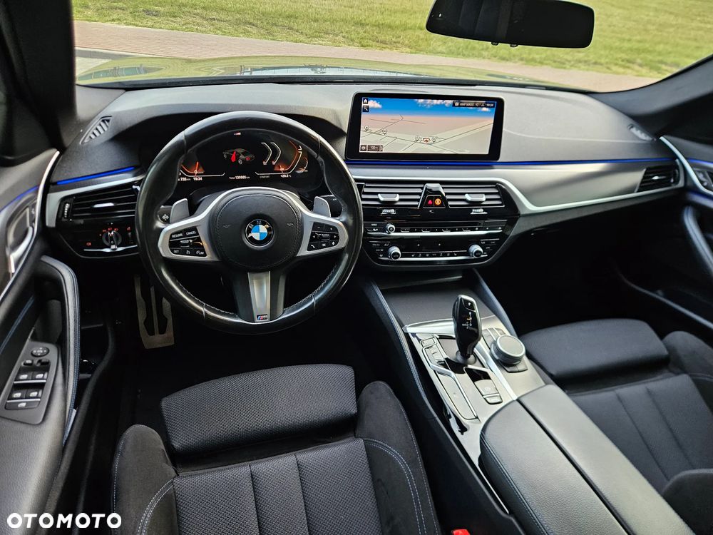 BMW Seria 5 520d MHEV M Sport sport - 16