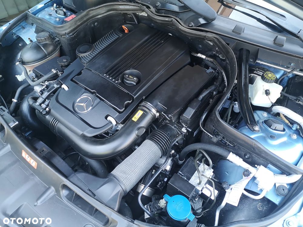 Mercedes-Benz Klasa C 180 BlueEFFICIENCY 7G-TRONIC Elegance - 25
