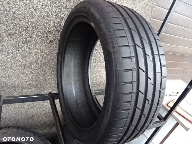 205/45/R17 88W HANKOOK VENTUS S1 EVO 3 - 2