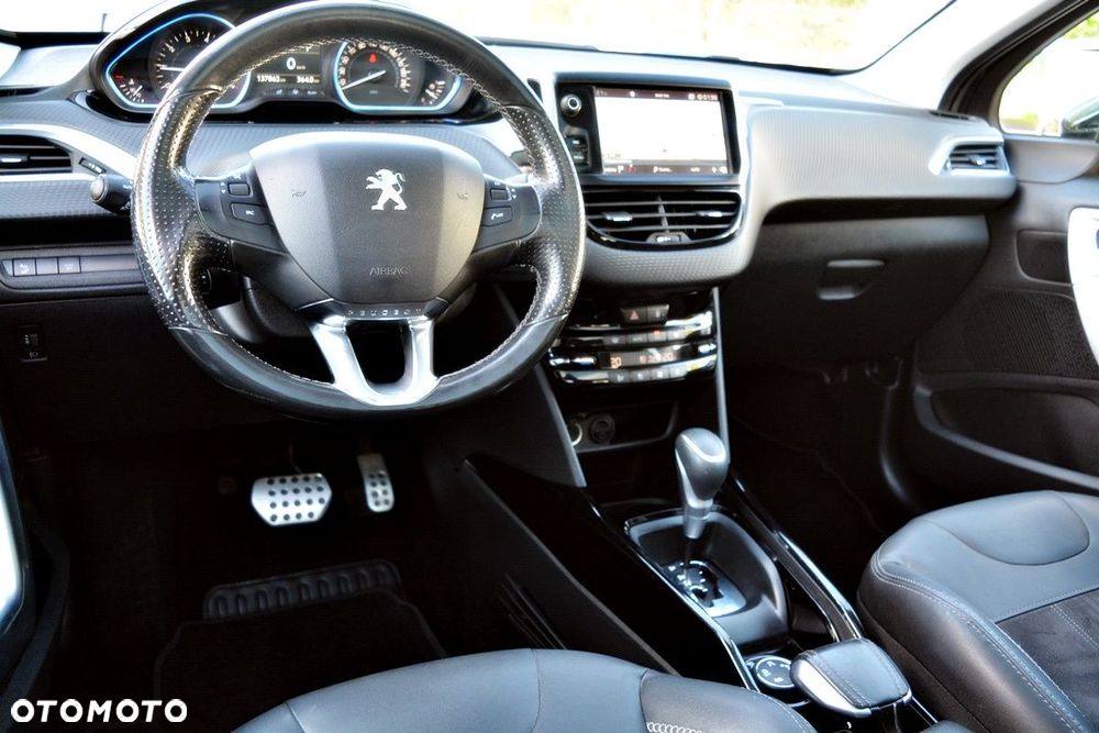Peugeot 2008 PureTech 110 Stop&Start EAT6 Crossway - 21