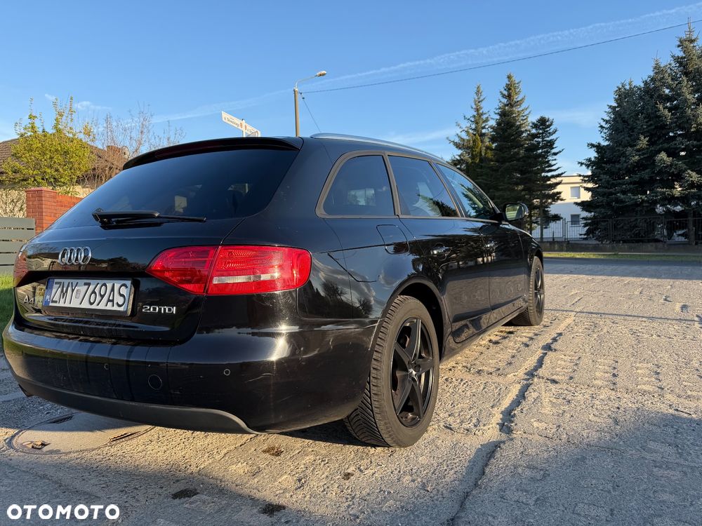Audi A4 Avant - 9