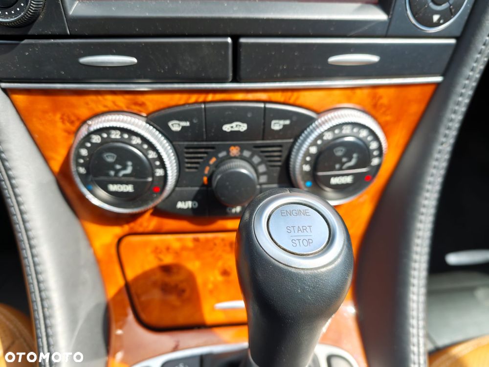 Mercedes-Benz SL 350 7G-TRONIC - 38