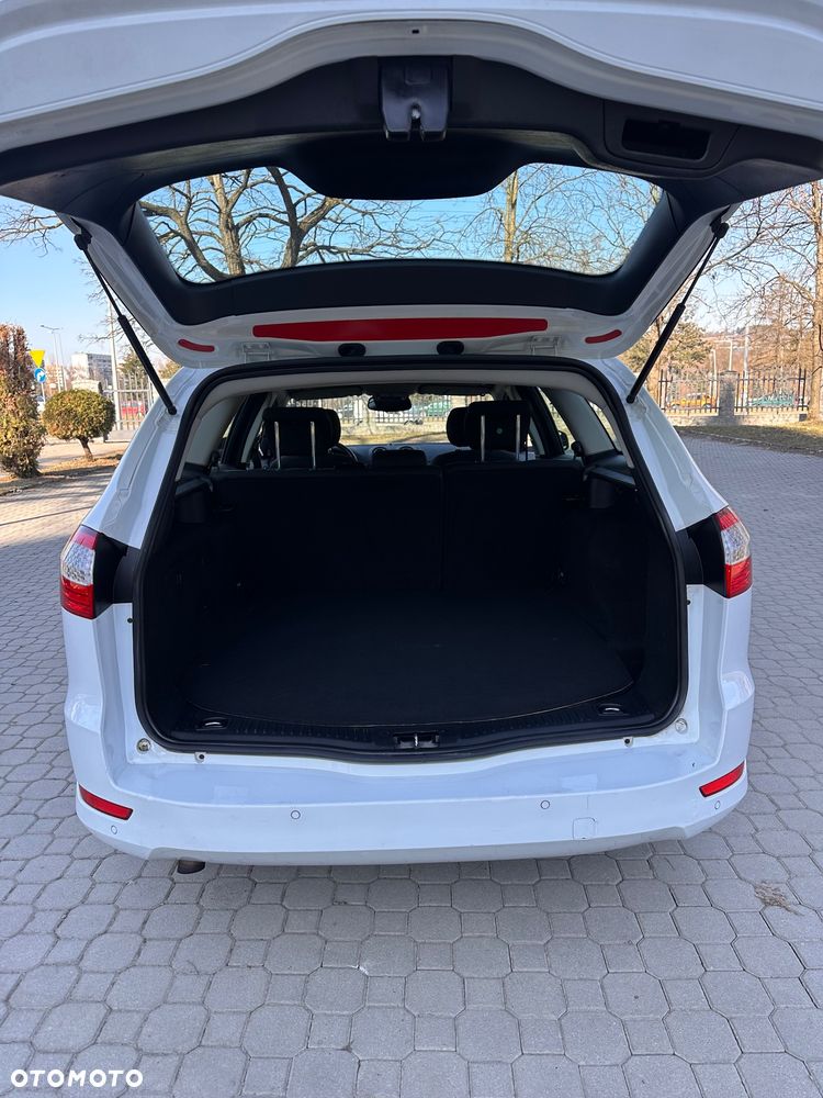 Ford Mondeo 2.0 TDCi Business Edition - 23