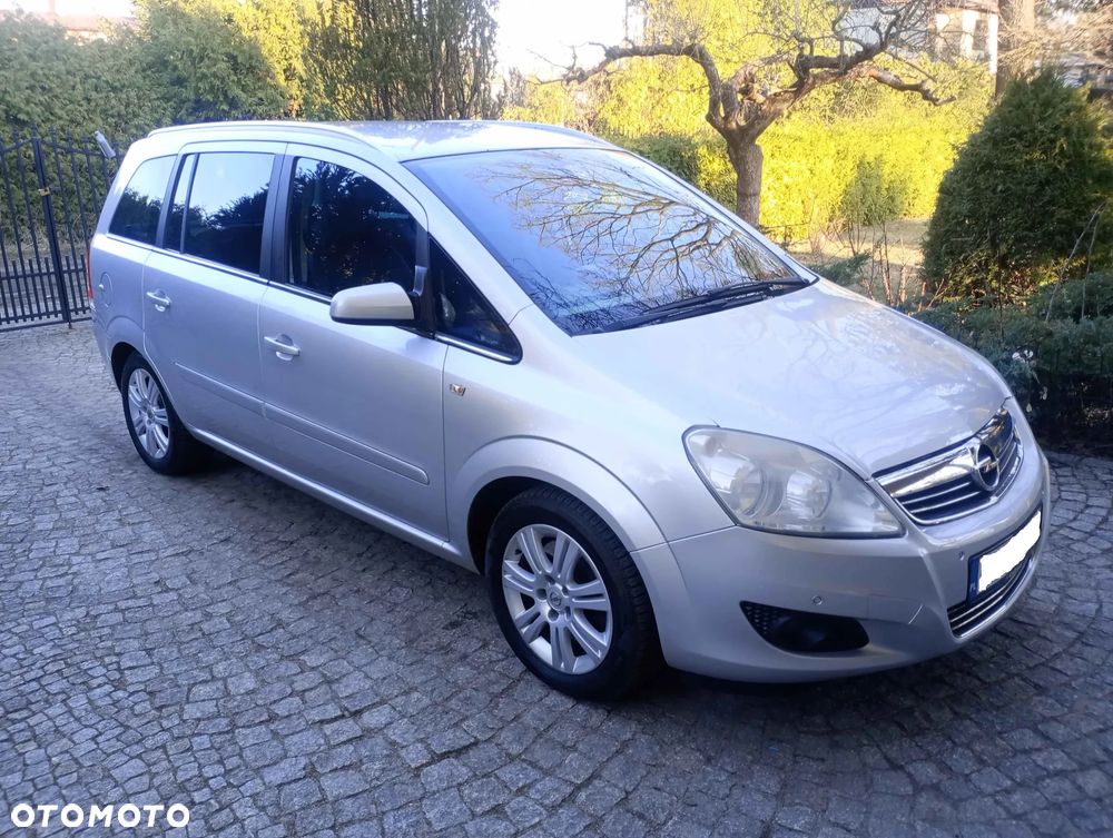 Opel Zafira 2.2 Navi - 11