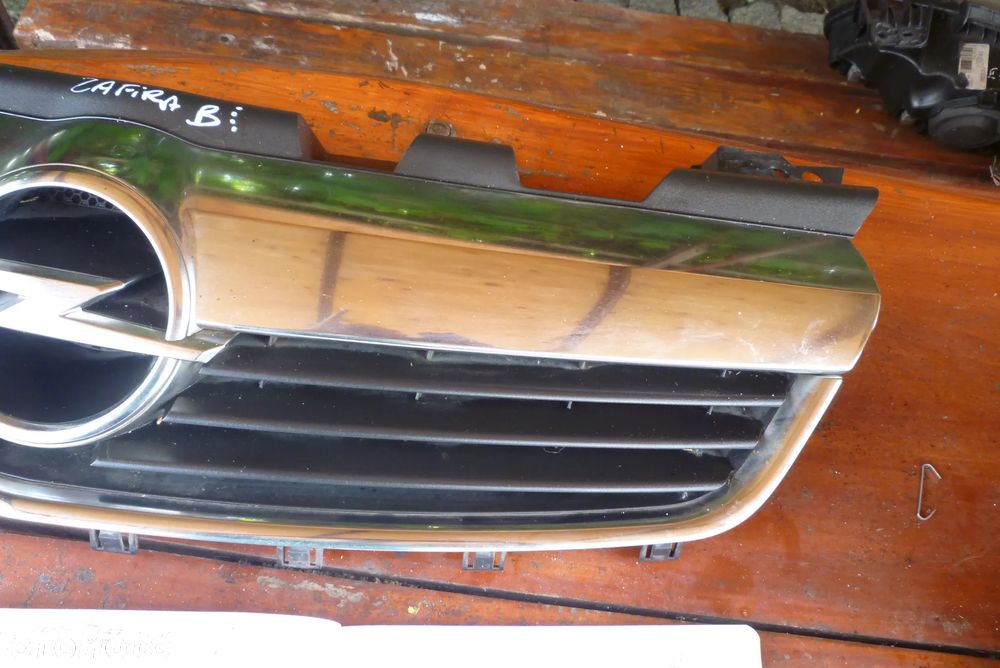 atrapa grill Opel Zafira B - 2