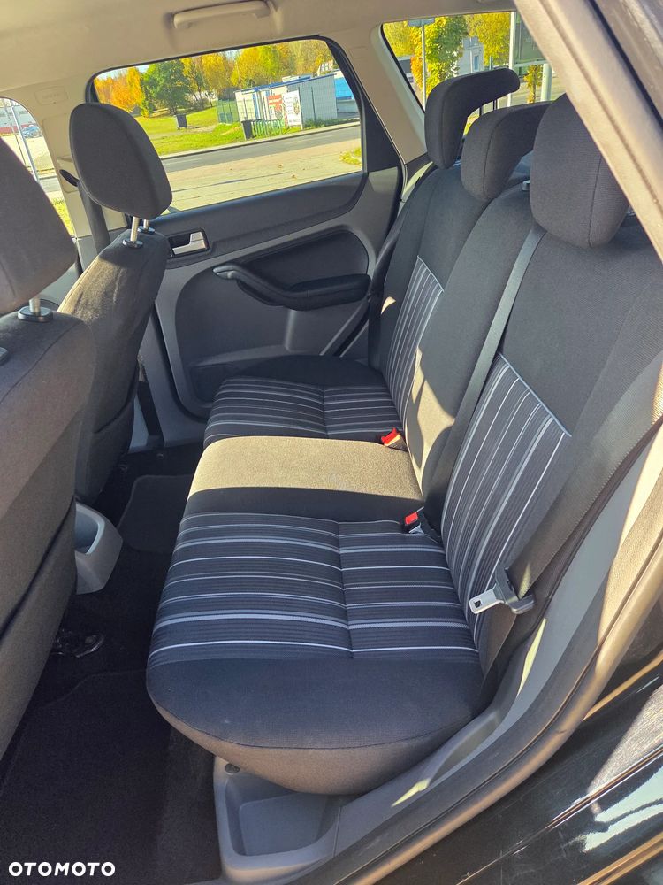 Ford Focus 1.6 16V Titanium - 11