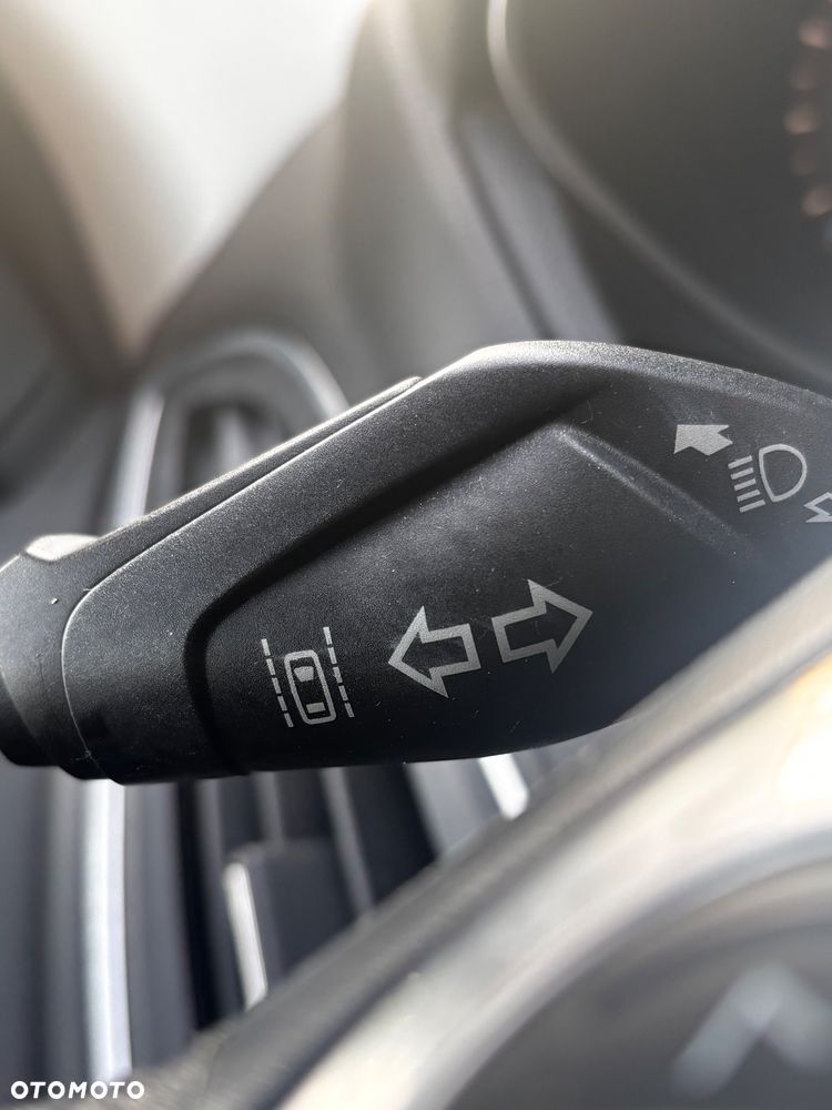 Ford Focus 1.6 TDCi DPF Titanium - 8