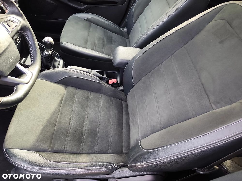 Ford EcoSport 1.0 EcoBoost ST-LINE - 24