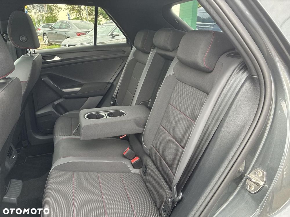 Volkswagen T-Roc - 17