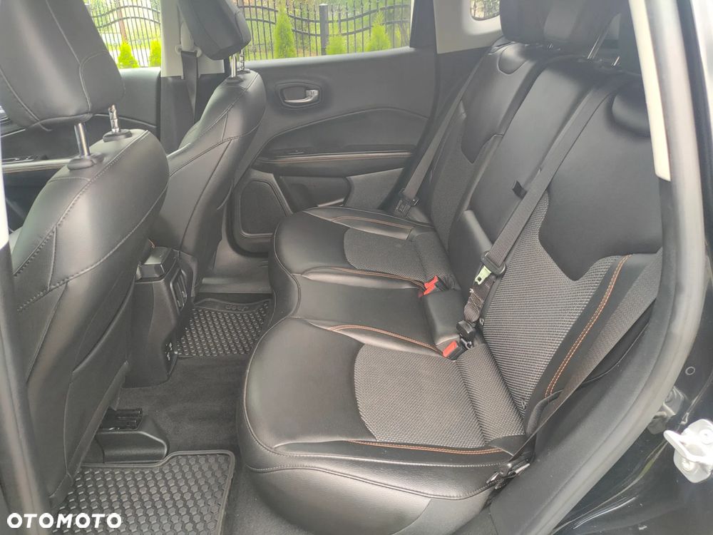 Jeep Compass 1.4 TMair Limited 4WD S&S - 37