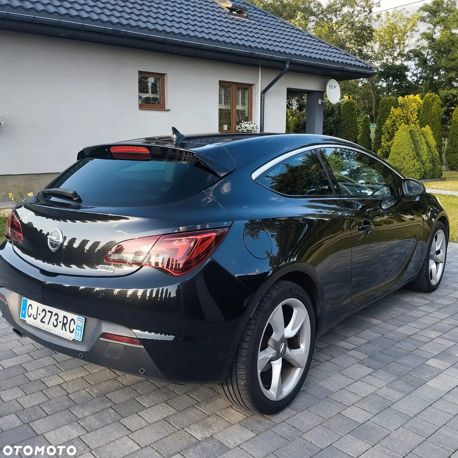 Opel Astra GTC 1.4 Turbo - 10