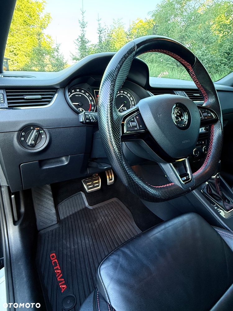 Skoda Octavia 2.0 TDI SCR 4x4 RS DSG - 14