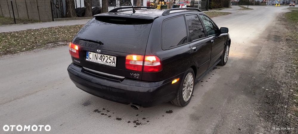 Volvo V40 2.0 T4 Sport - 9