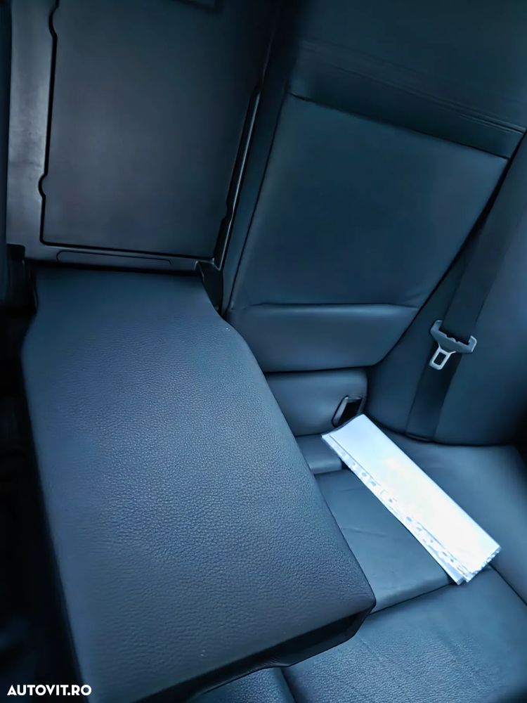 BMW Seria 3 320d - 12
