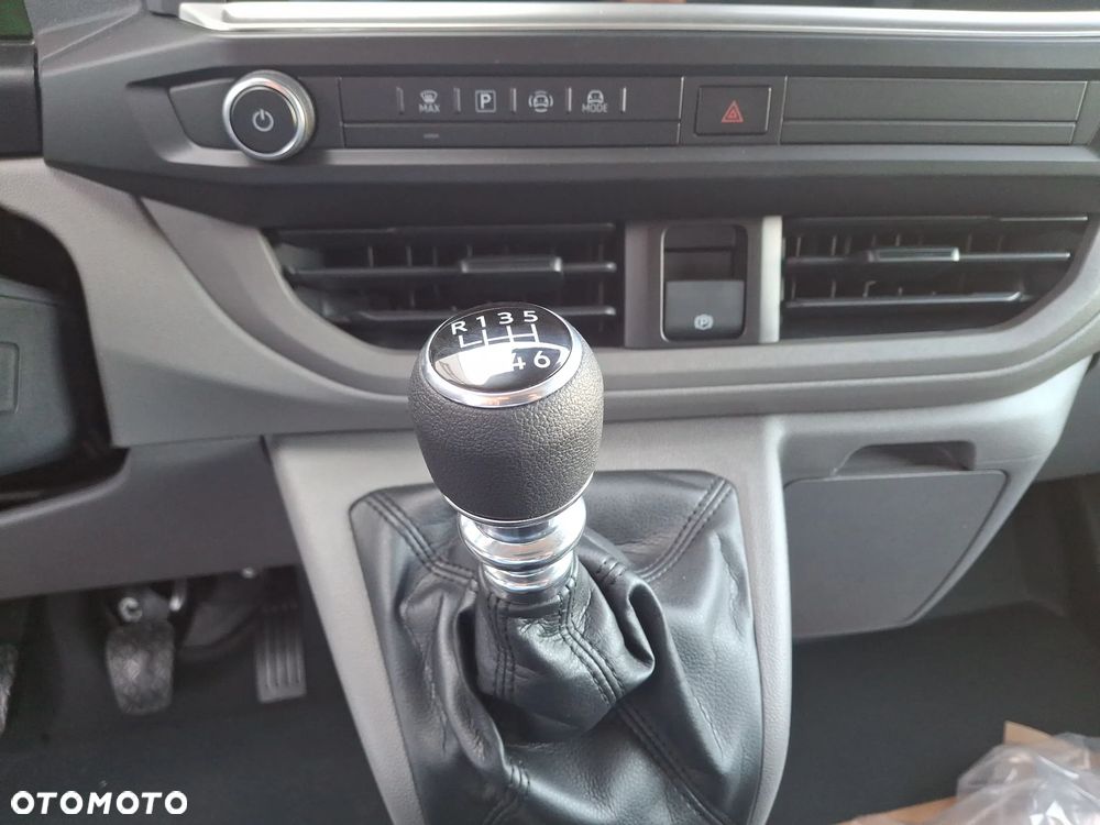 Volkswagen Transporter - 14