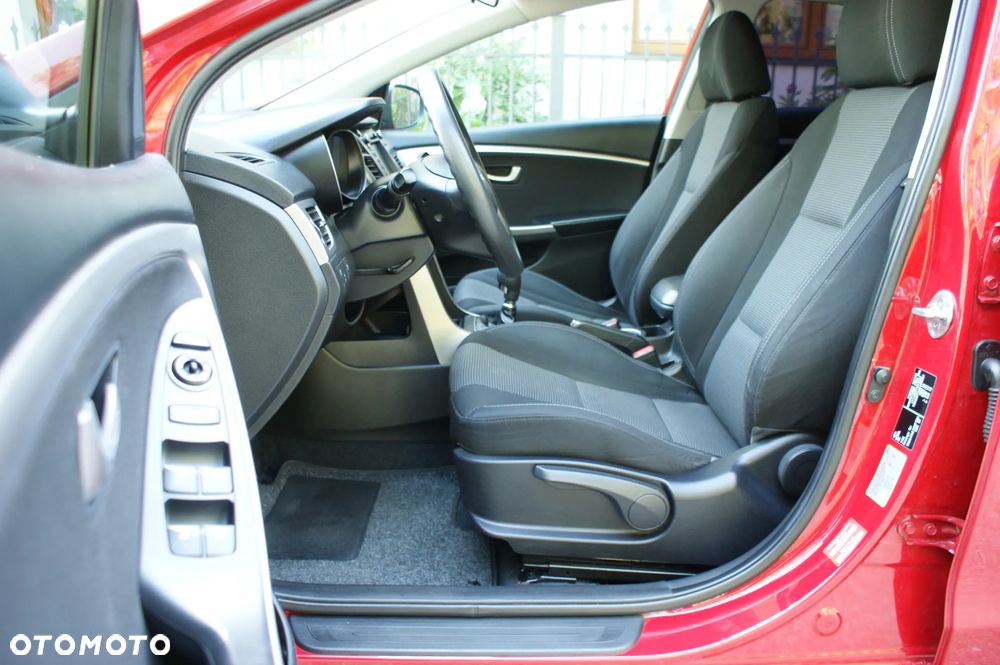 Hyundai i30 - 11