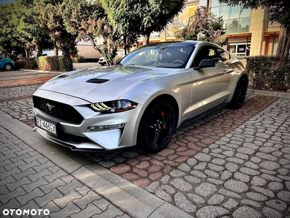 Ford Mustang - 9