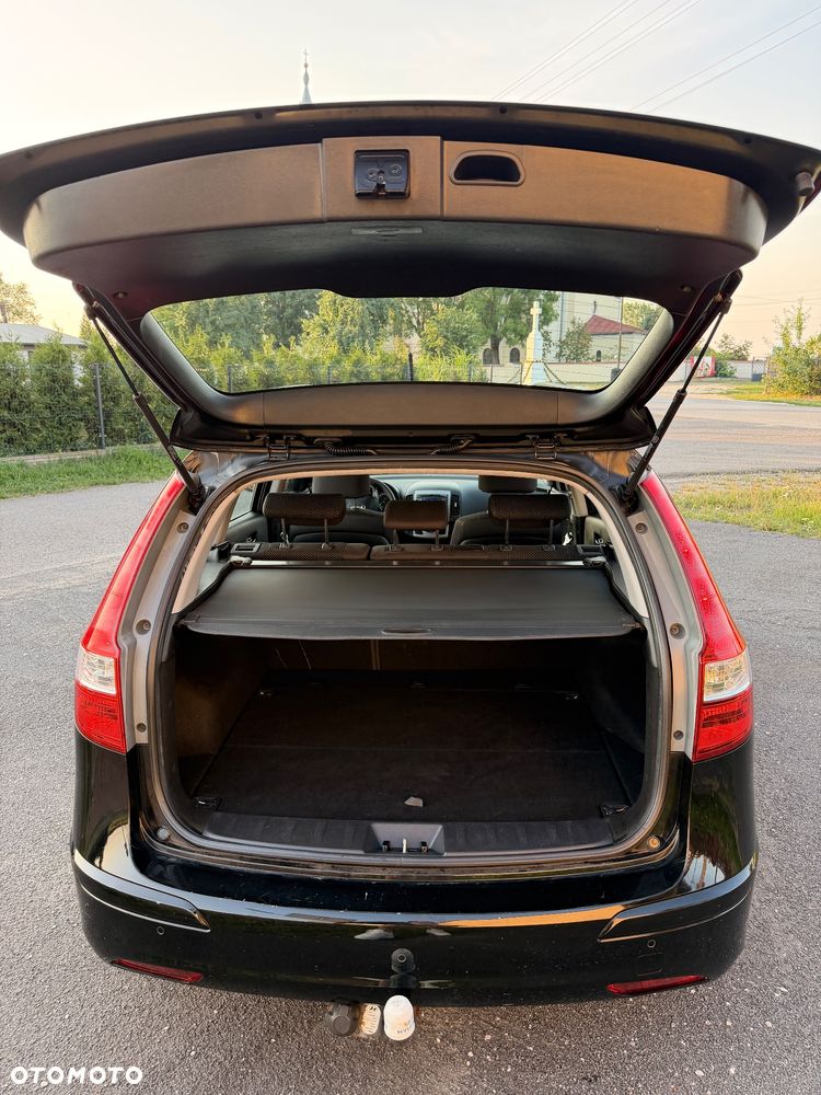 Hyundai i30 i30cw 1.4 blue Comfort - 34
