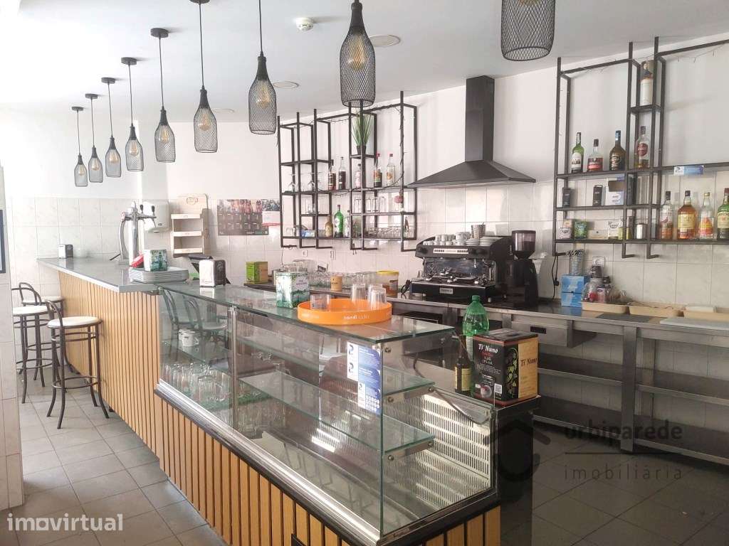 Restaurante com 31 mesas, no Dafundo. - Grande imagem: 4/29
