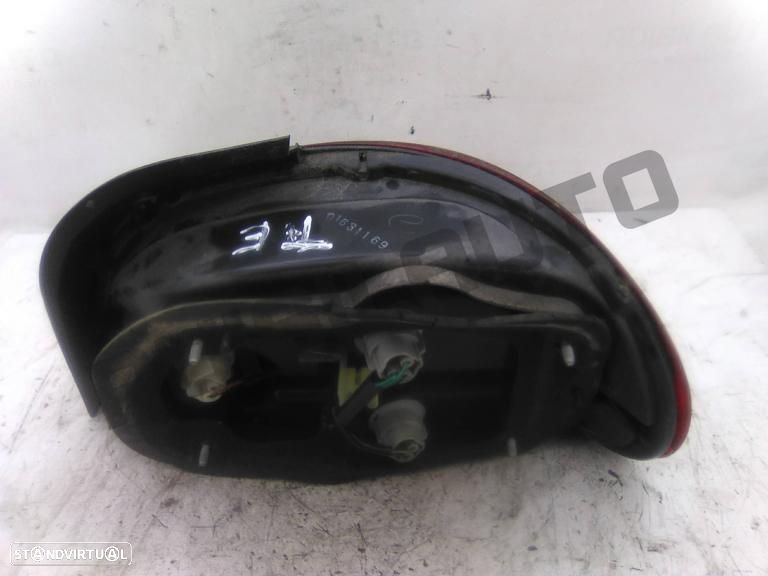 Farolim Trás Painel Esquerdo  Hyundai Accent I [1993_1999] 1.3 - 2