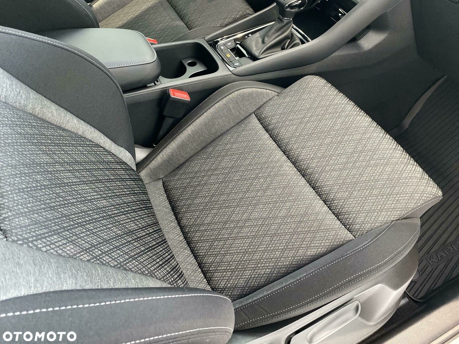 Skoda Karoq 1.5 TSI ACT 4x2 Style DSG - 17