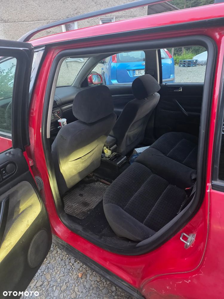Volkswagen Passat 1.9 TDI - 14