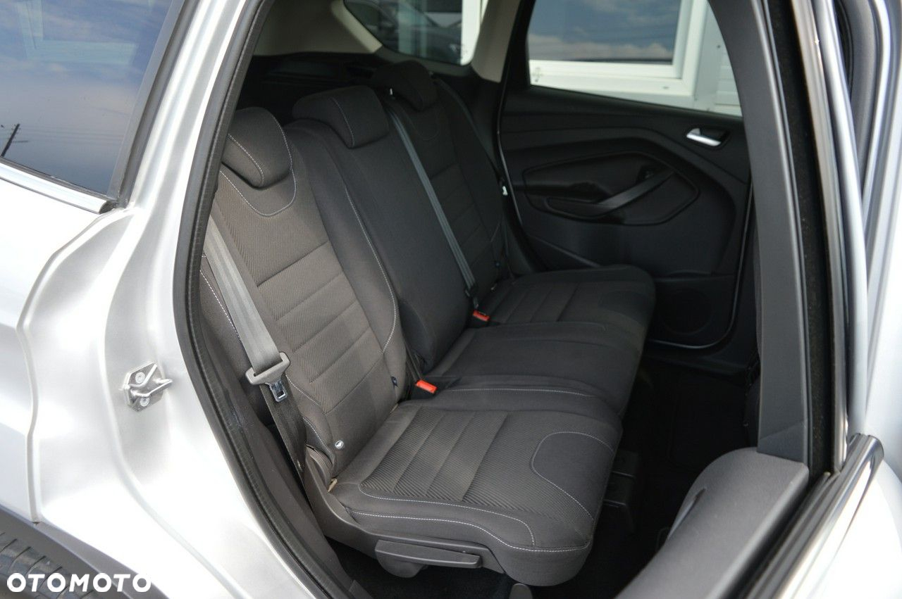 Ford Kuga - 30