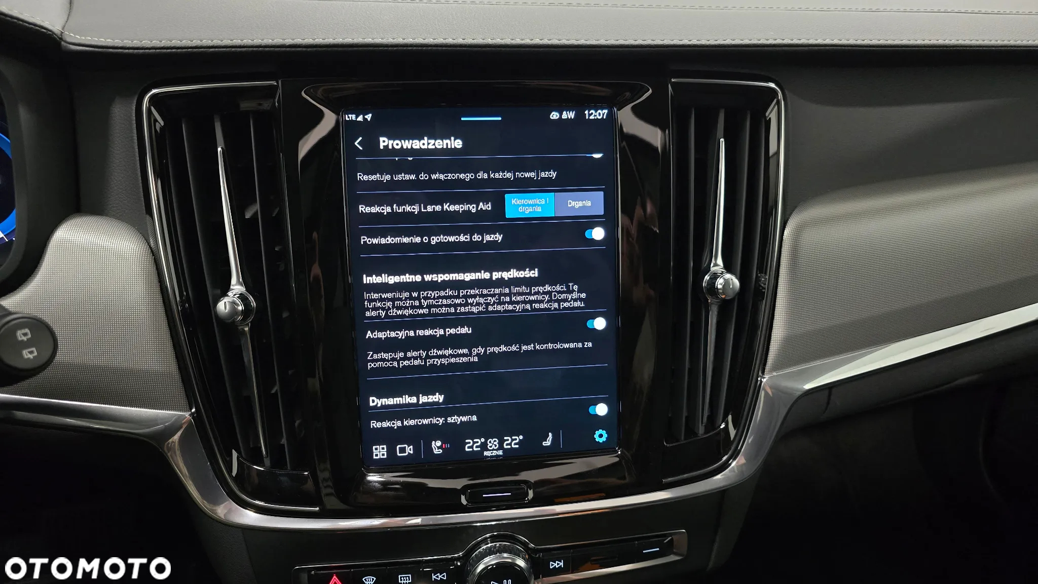 Volvo V90 B4 D Plus Dark - 29