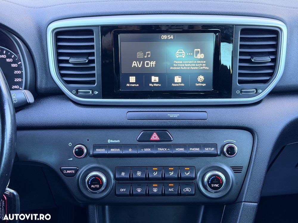 Kia Sportage 1.6 GDI 2WD Dream-Team Edition - 22