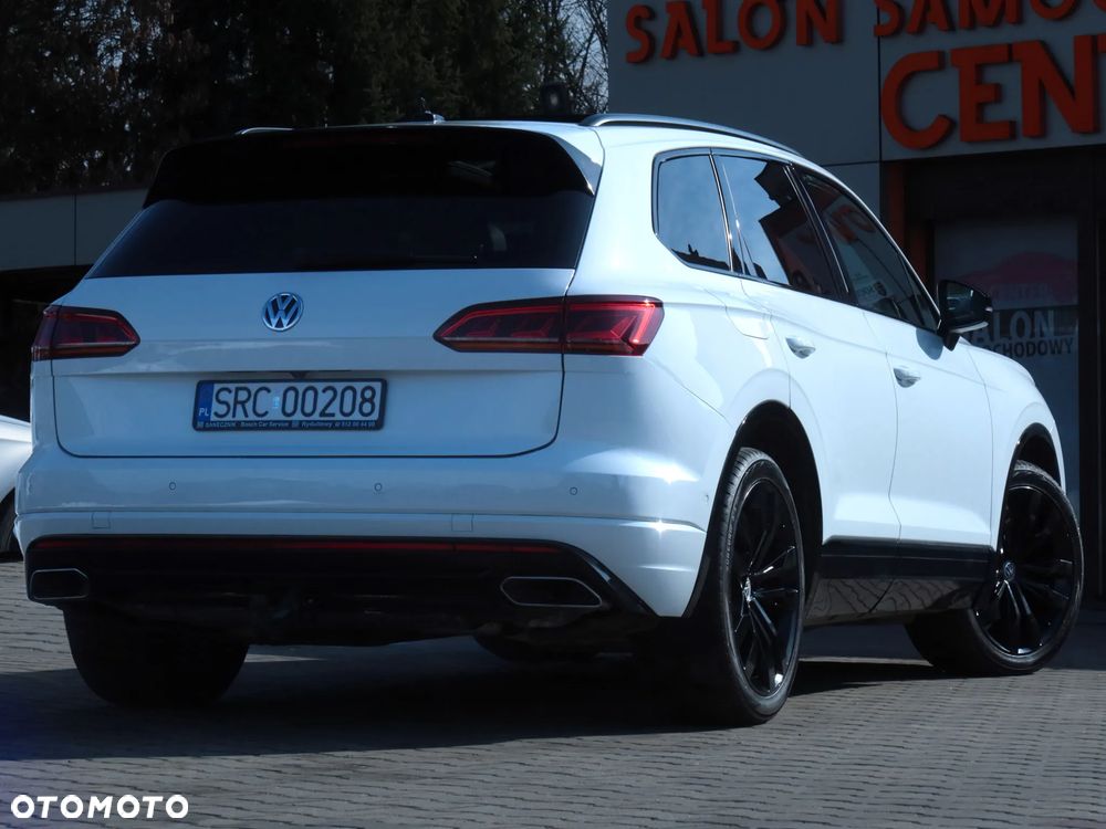 Volkswagen Touareg 3.0 V6 TDI SCR 4Mot R-Line - 9