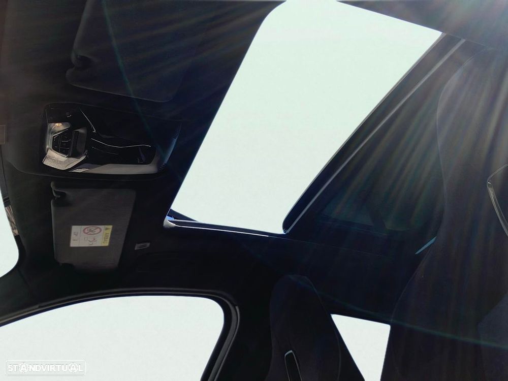 BMW 118 i Pack Desportivo M Auto - 20