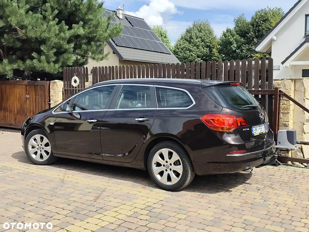 Opel Astra 1.6 SIDI Turbo ecoFLEX Start/S Innovation - 4