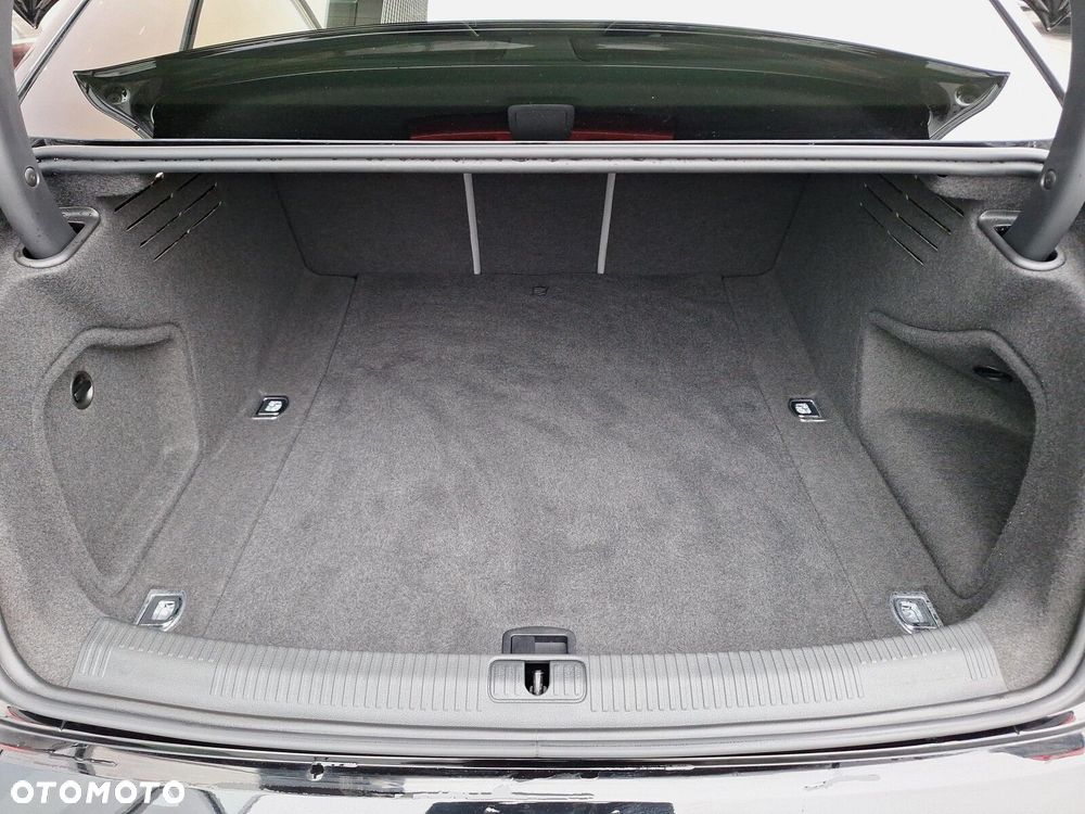 Audi A4 Limousine - 24